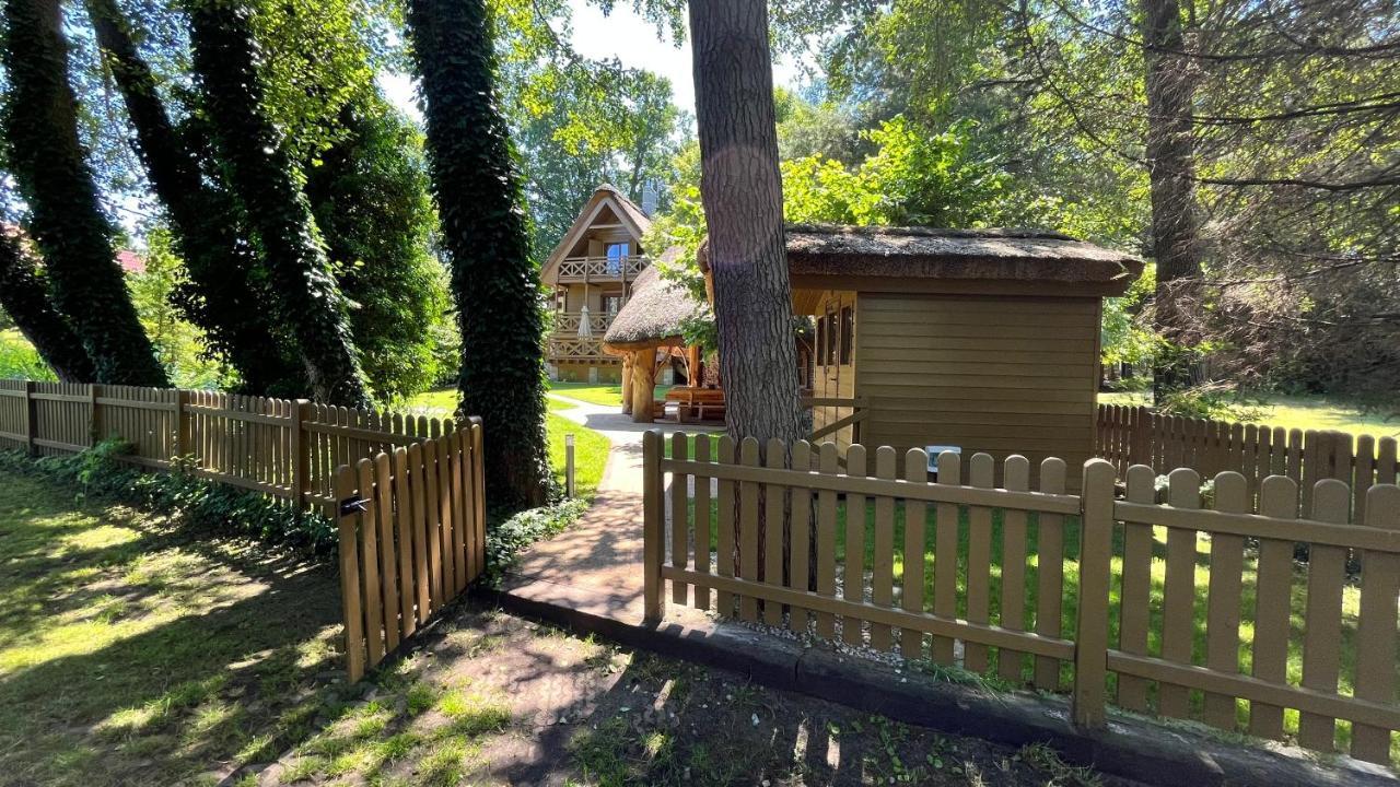 Dom Jeziorna Villa Lubiatow  Exterior photo